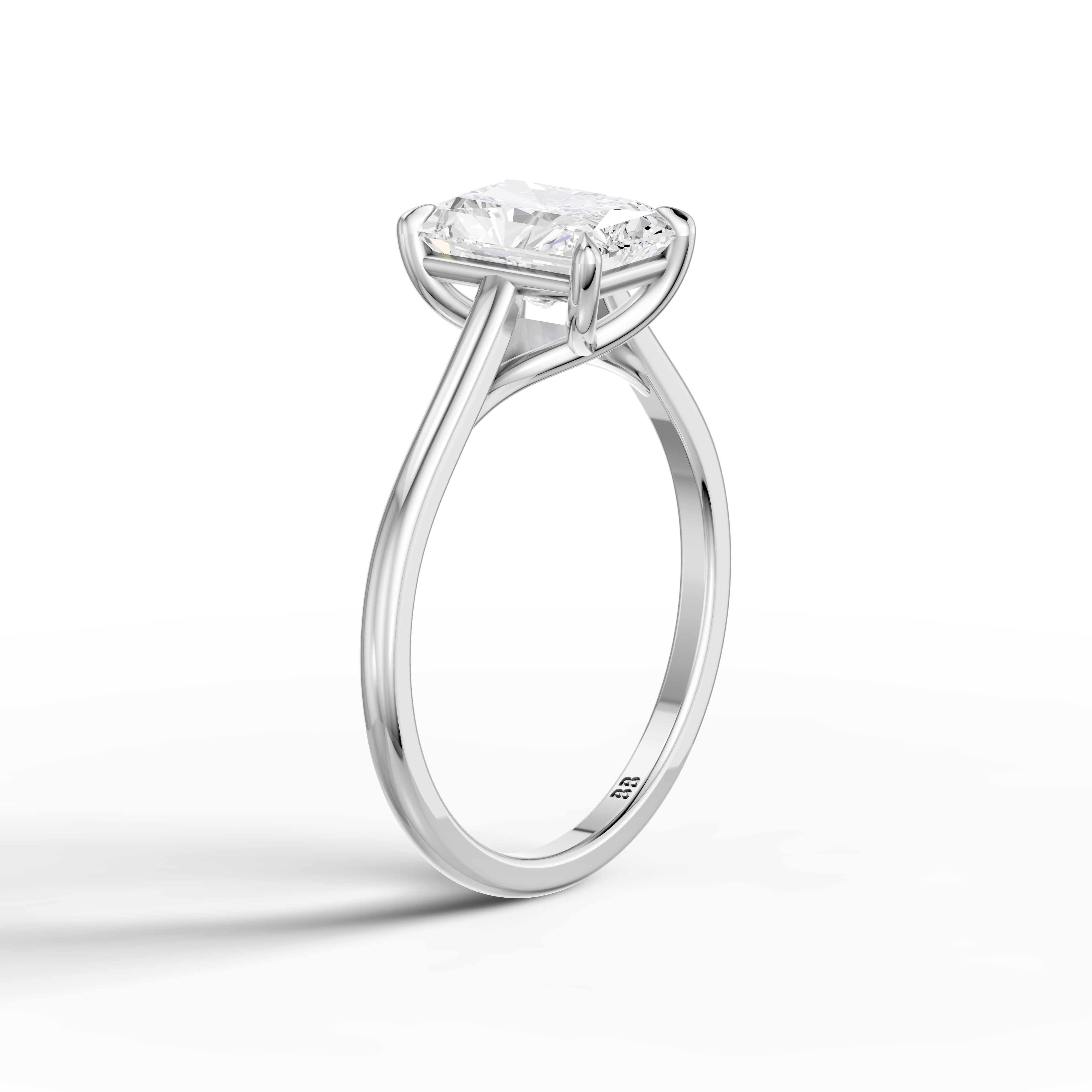 Sophia 4 Prong Radiant Cut Solitaire Moissanite Diamond Ring