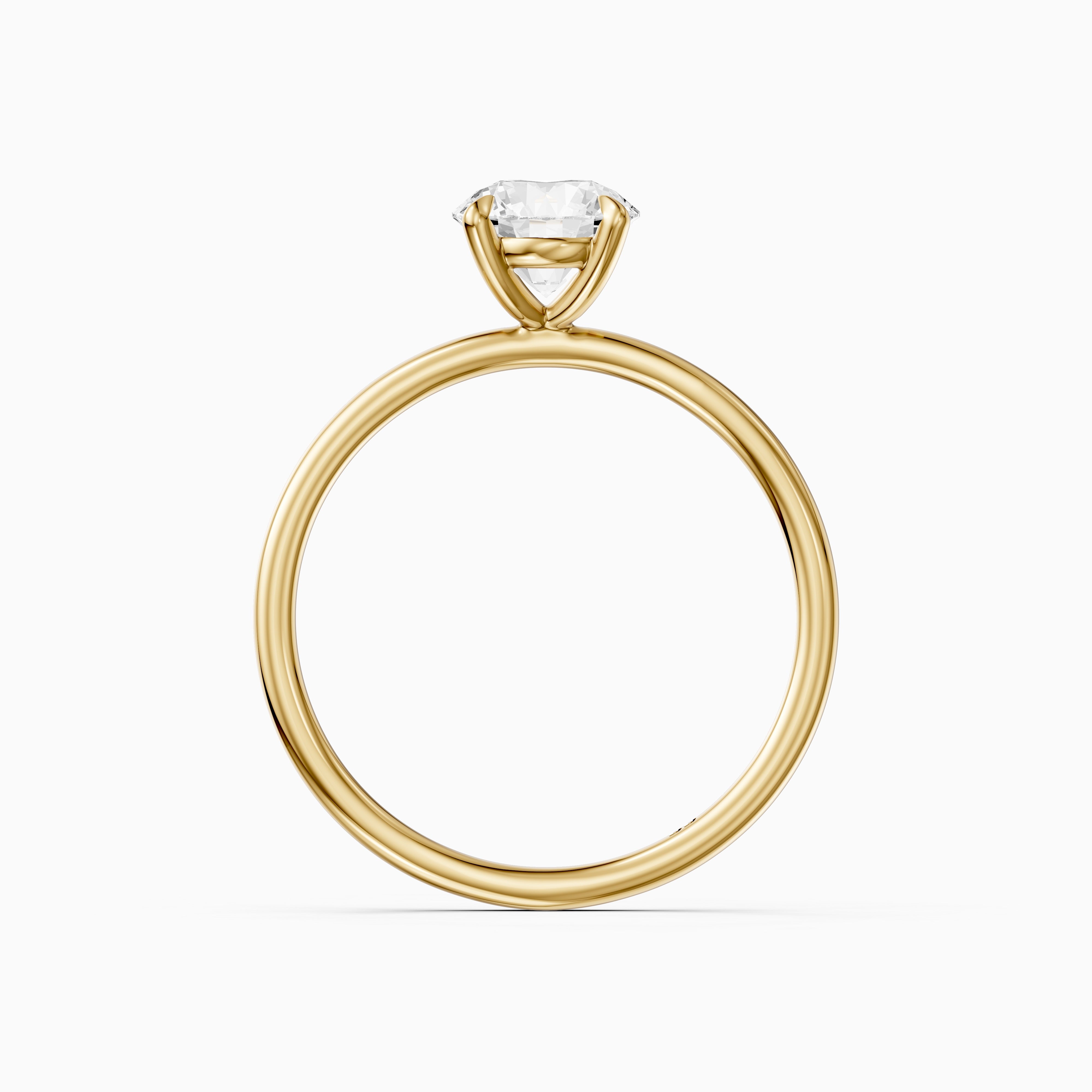 Jennah 4 Prong Round Cut Solitaire Moissanite Diamond Ring
