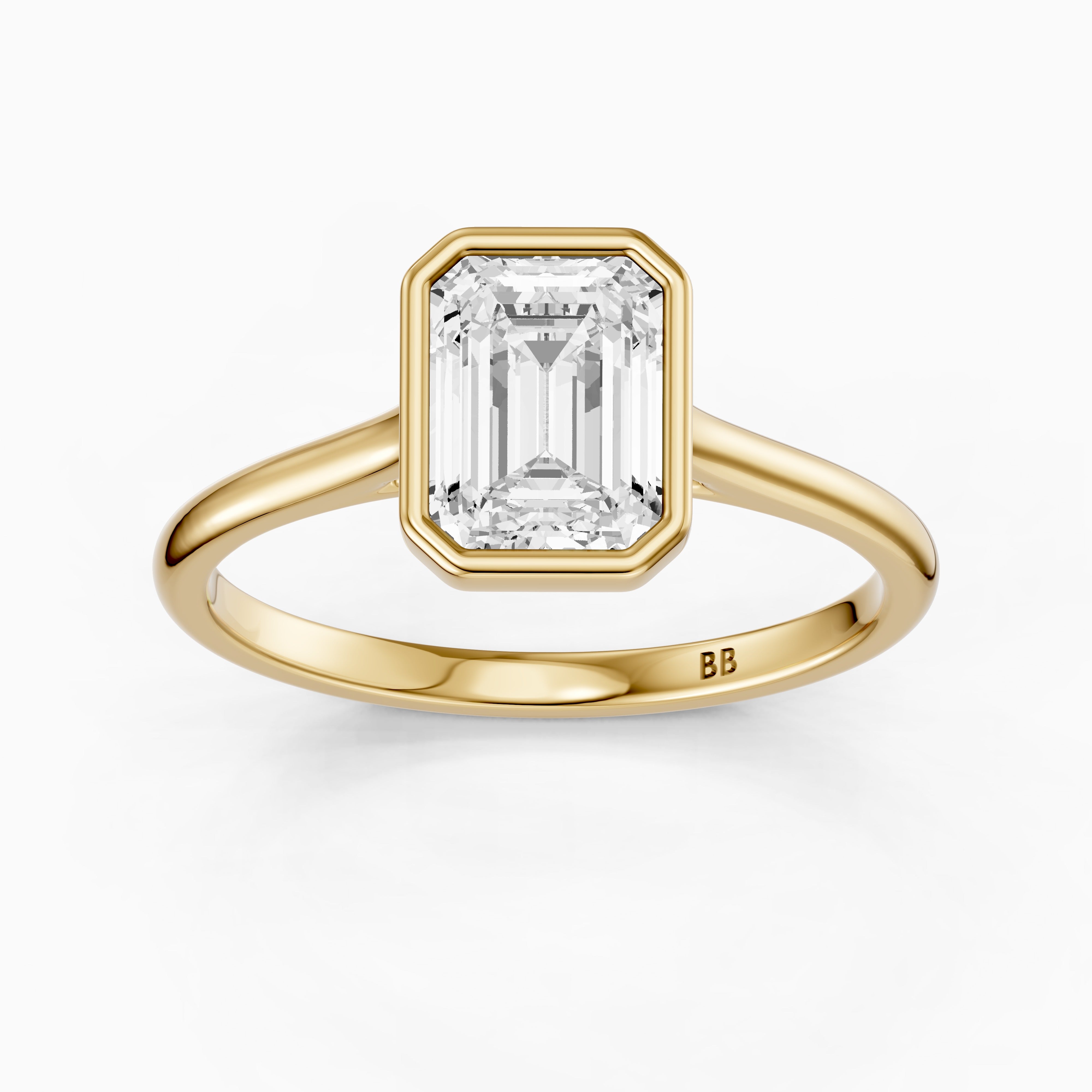 Keyara 4 Prong Emerald Bezel Set Moissanite Diamond Ring