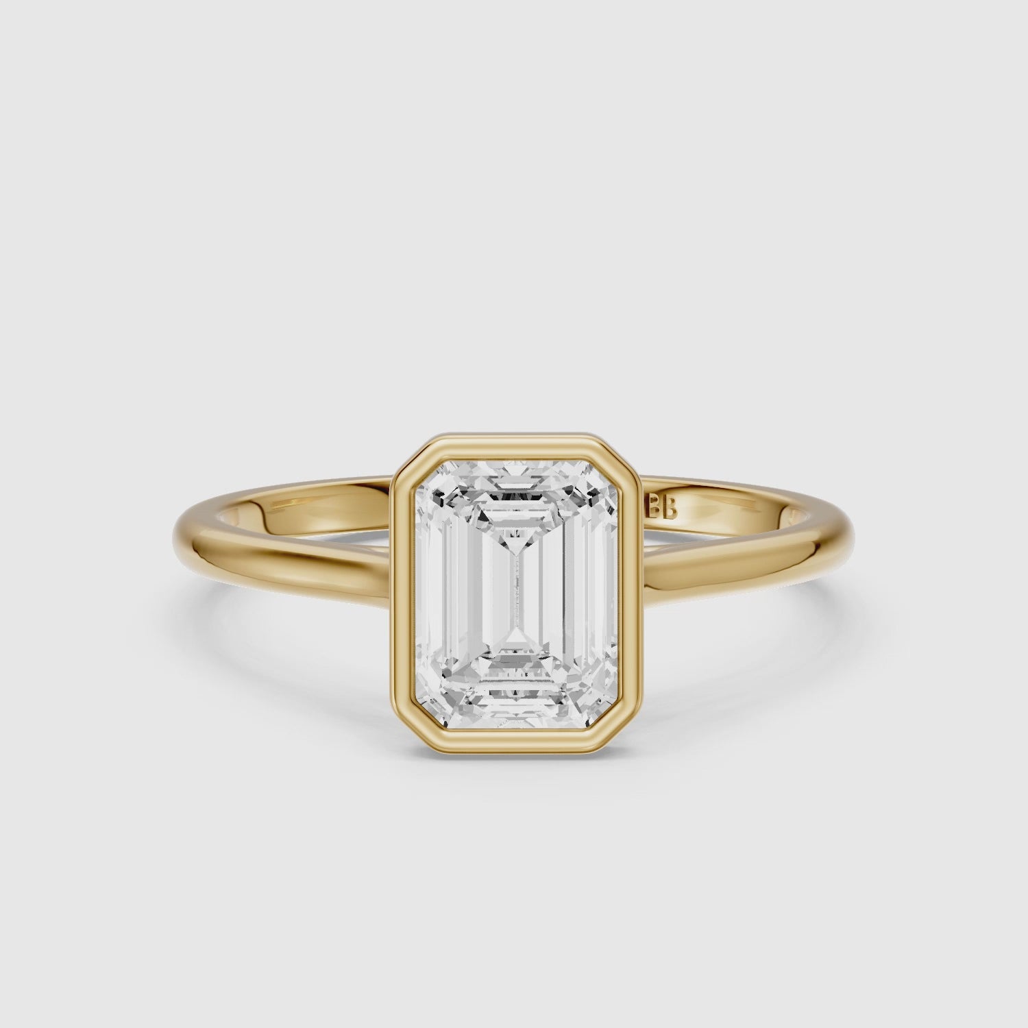 Load video: Keyara 4 Prong Emerald Bezel Set Lab Grown Diamond Ring