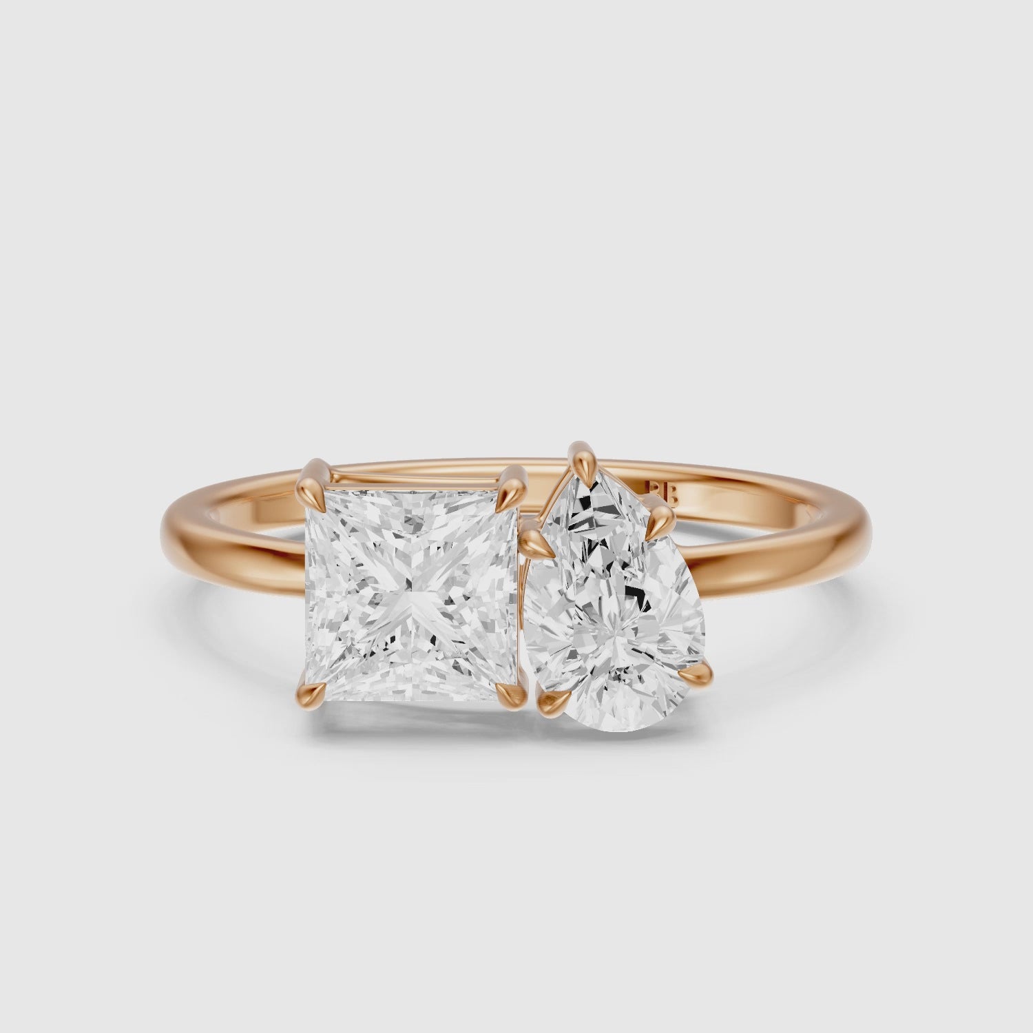 Load video: Caison Toi Et Moi Engagement Ring With Princess and Pear Two Stone Lab Grown Diamond
