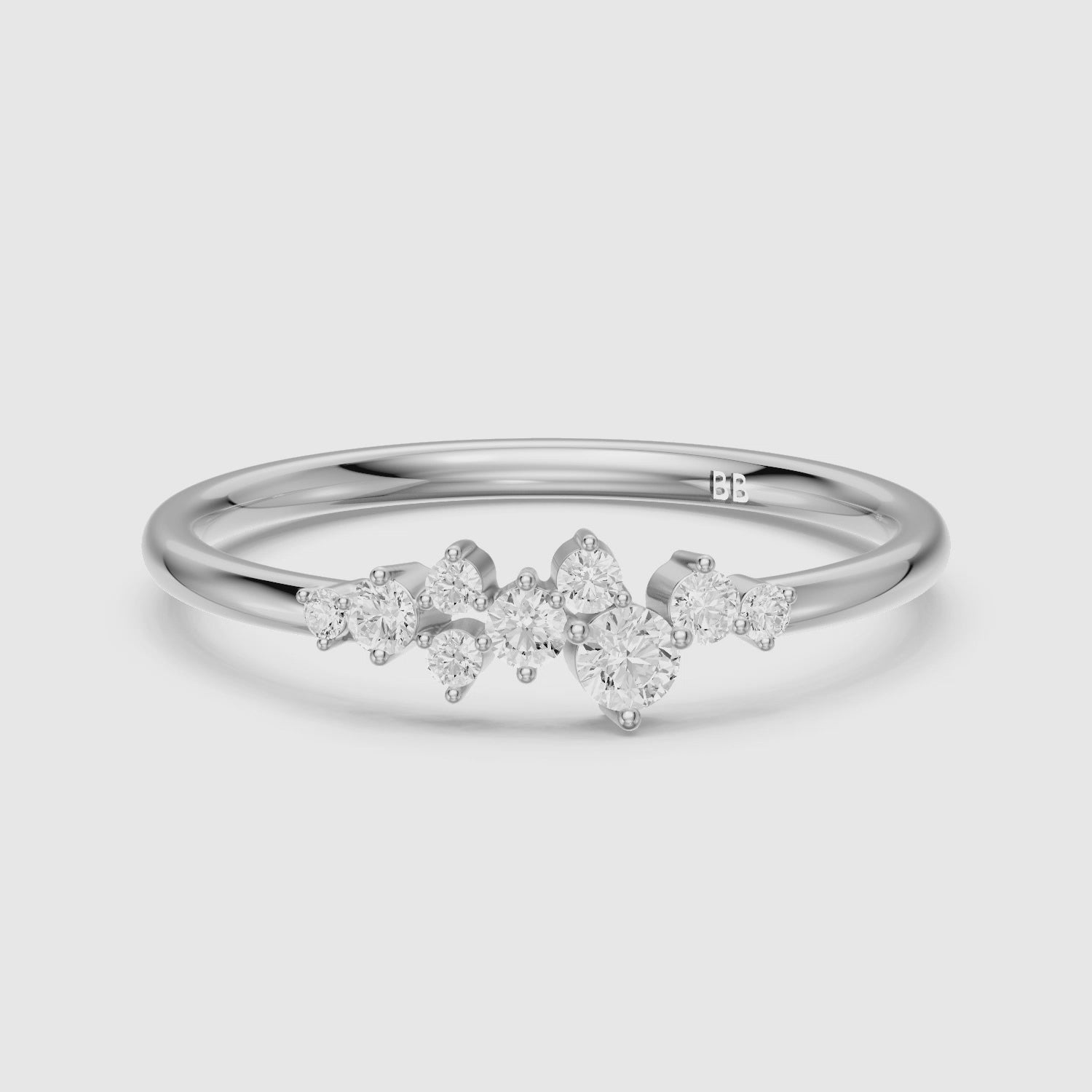 Load video: Rihanna Round Shape Cluster Lab Grown Diamond Wedding Band
